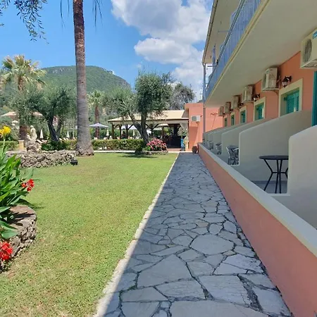 Phivos 팔레오카스트리차