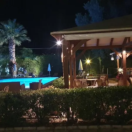 Phivos Aparthotel 4*