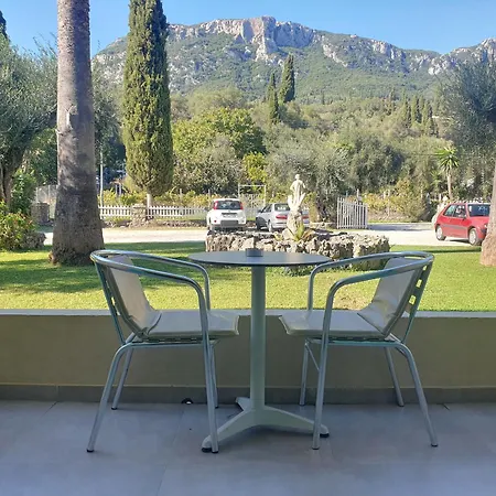 Phivos Aparthotel 4*