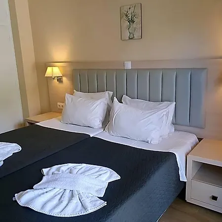 Phivos Aparthotel