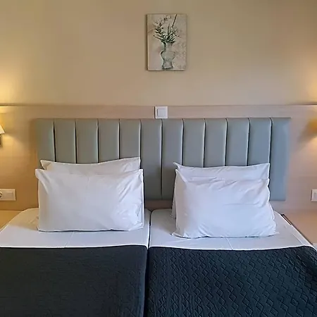 Phivos Aparthotel