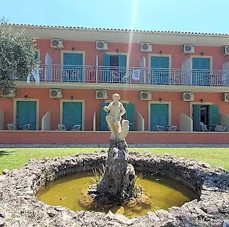 Aparthotel Phivos