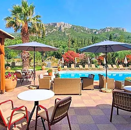 Aparthotel Phivos 3*