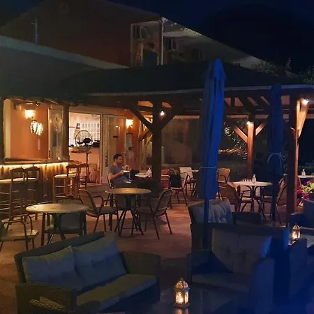 Aparthotel Phivos Palaiokastritsa